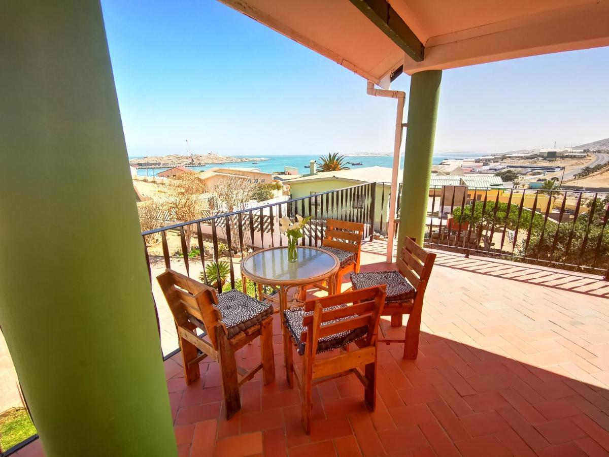 Zur Waterkant Guesthouse Lüderitz Dış mekan fotoğraf